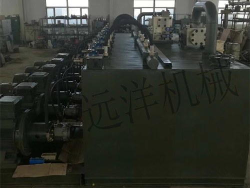 液压站